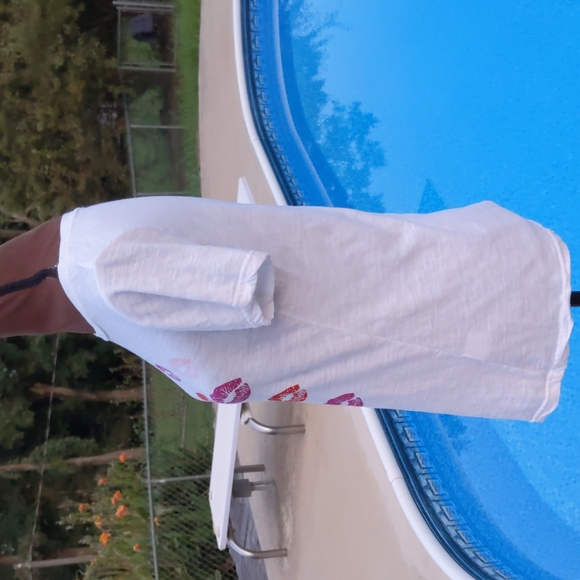 Built by Dreamers White Cotton TShirt with Shades - Picture 6 of 9